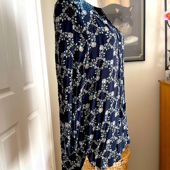 EDC Navy floral blouse - Navy floral - AU Size L - Picture 3 of 5